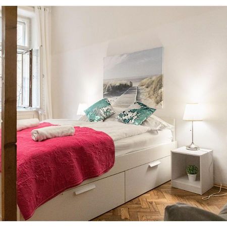 Optimal Apartment, 5 Persons, Long Stay Discount Виена Екстериор снимка